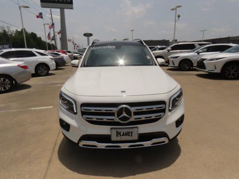 Used 2023 Mercedes-Benz GLB 250 image 4