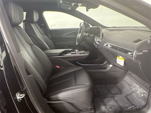 Used 2026 Cadillac Lyriq Sport image 29