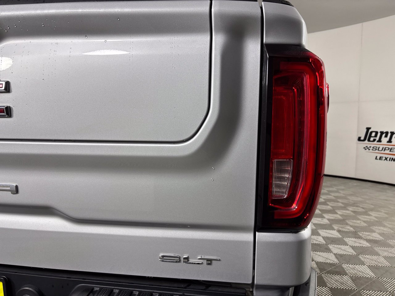 Used 2019 GMC Sierra 1500 SLT w/ SLT Premium Package AWD/4WD image 36