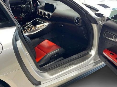 Used 2017 Mercedes-Benz AMG GT Coupe image 9