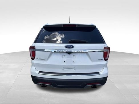 Used 2018 Ford Explorer Limited w/ Equipment Group 301A AWD/4WD image 18
