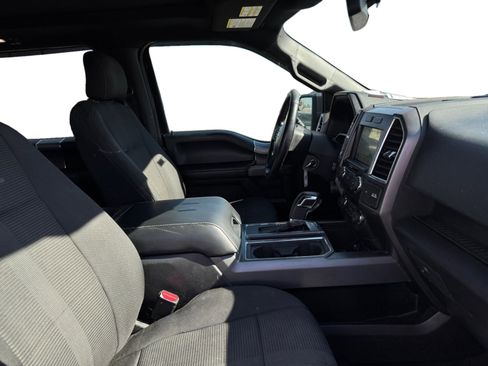 Used 2016 Ford F150 XLT w/ Equipment Group 302A Luxury image 17