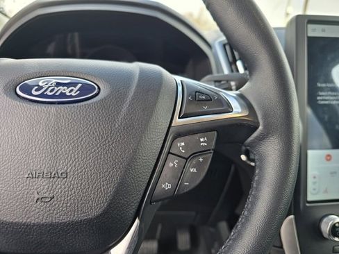 Used 2024 Ford Edge SEL image 25