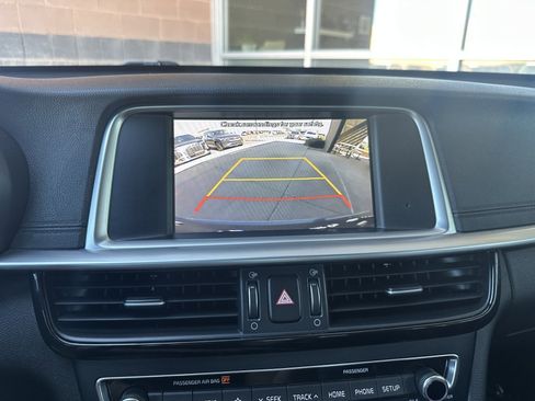 Used 2020 Kia Optima LX FWD image 24