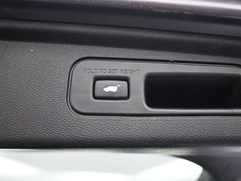Certified 2024 Honda Odyssey Touring image 24