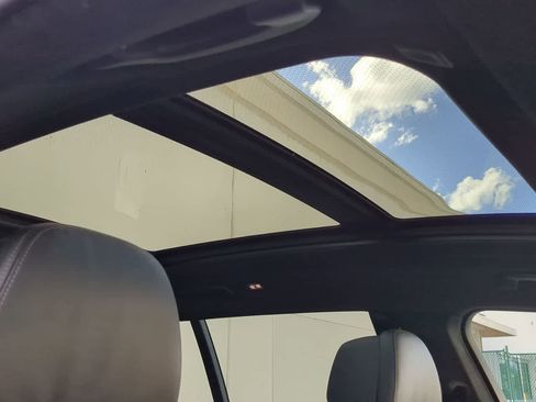 Used 2023 BMW X7 M60i w/ Executive Package image 20