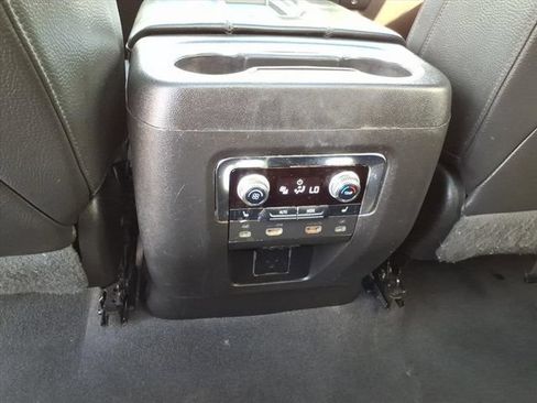 Used 2023 GMC Yukon XL Denali AWD/4WD image 19