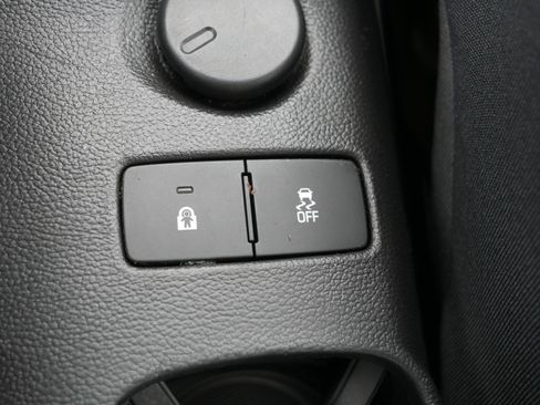 Used 2013 Chevrolet Sonic LT FWD image 27