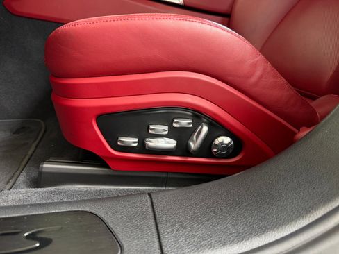 Used 2020 Porsche Panamera GTS AWD/4WD image 11