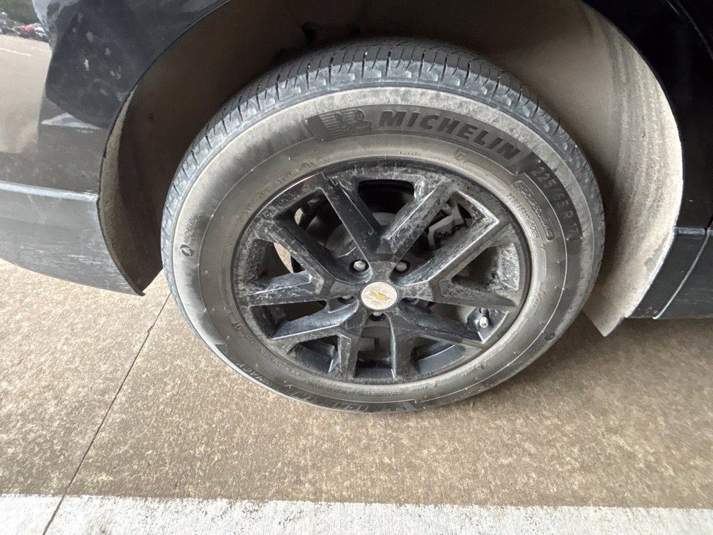 Used 2024 Chevrolet Equinox LT w/ LPO, Floor Liner Package FWD image 7