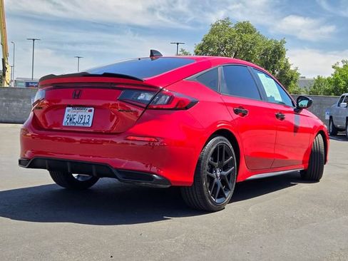 Used 2025 Honda Civic Sport image 4