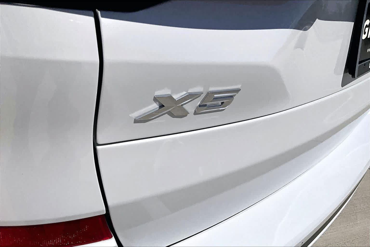 Used 2026 BMW X5 xDrive40i w/ Executive Package AWD/4WD image 29