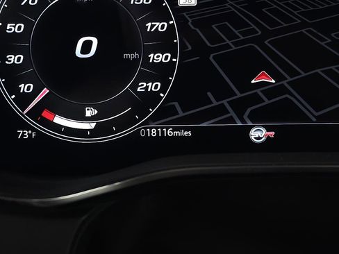 Used 2021 Jaguar F-PACE SVR image 24