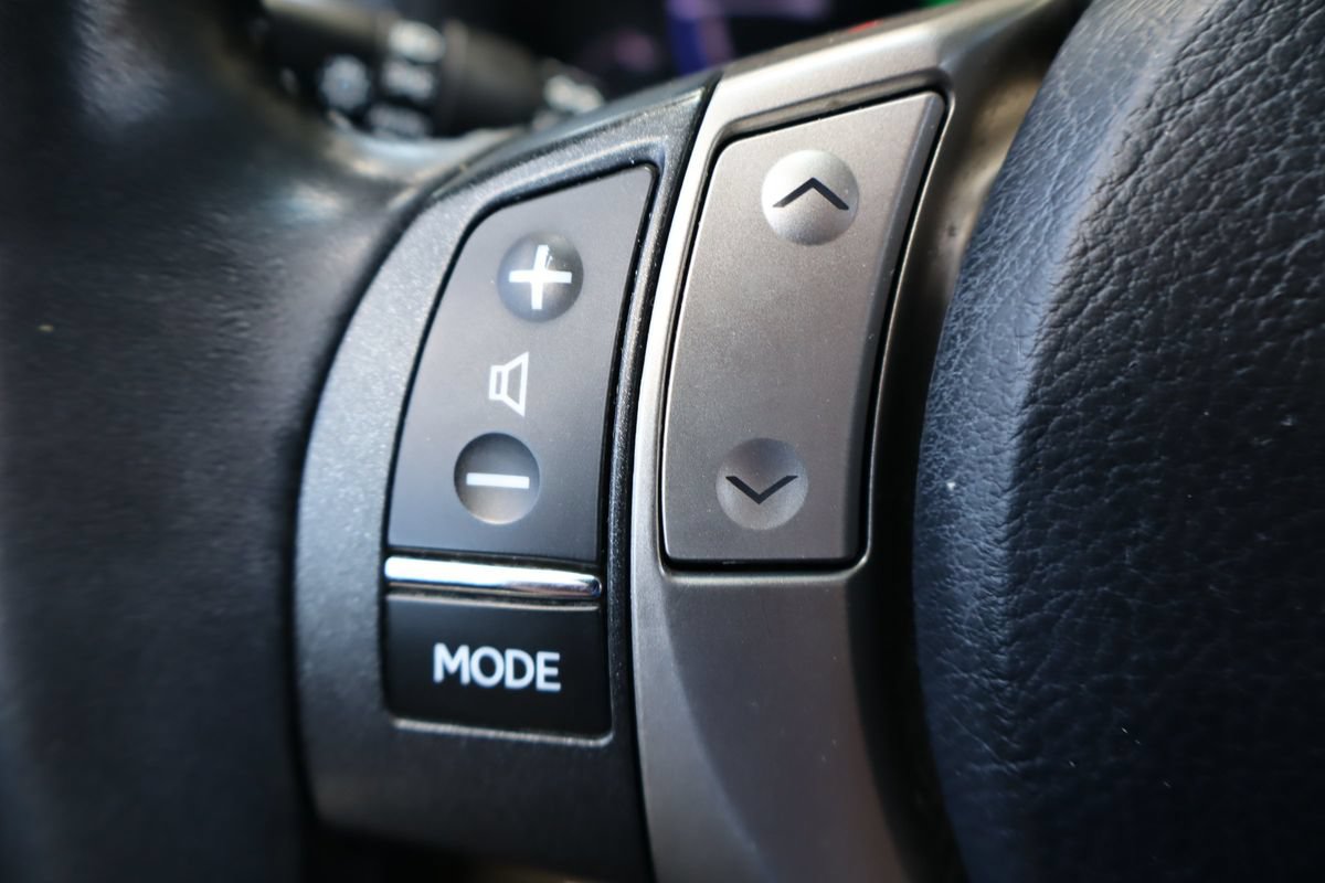 Used 2013 Lexus RX 450h AWD w/ Navigation Pkg image 30