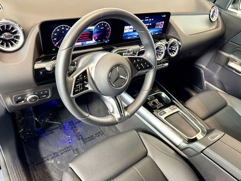 Certified 2025 Mercedes-Benz GLA 250 image 9