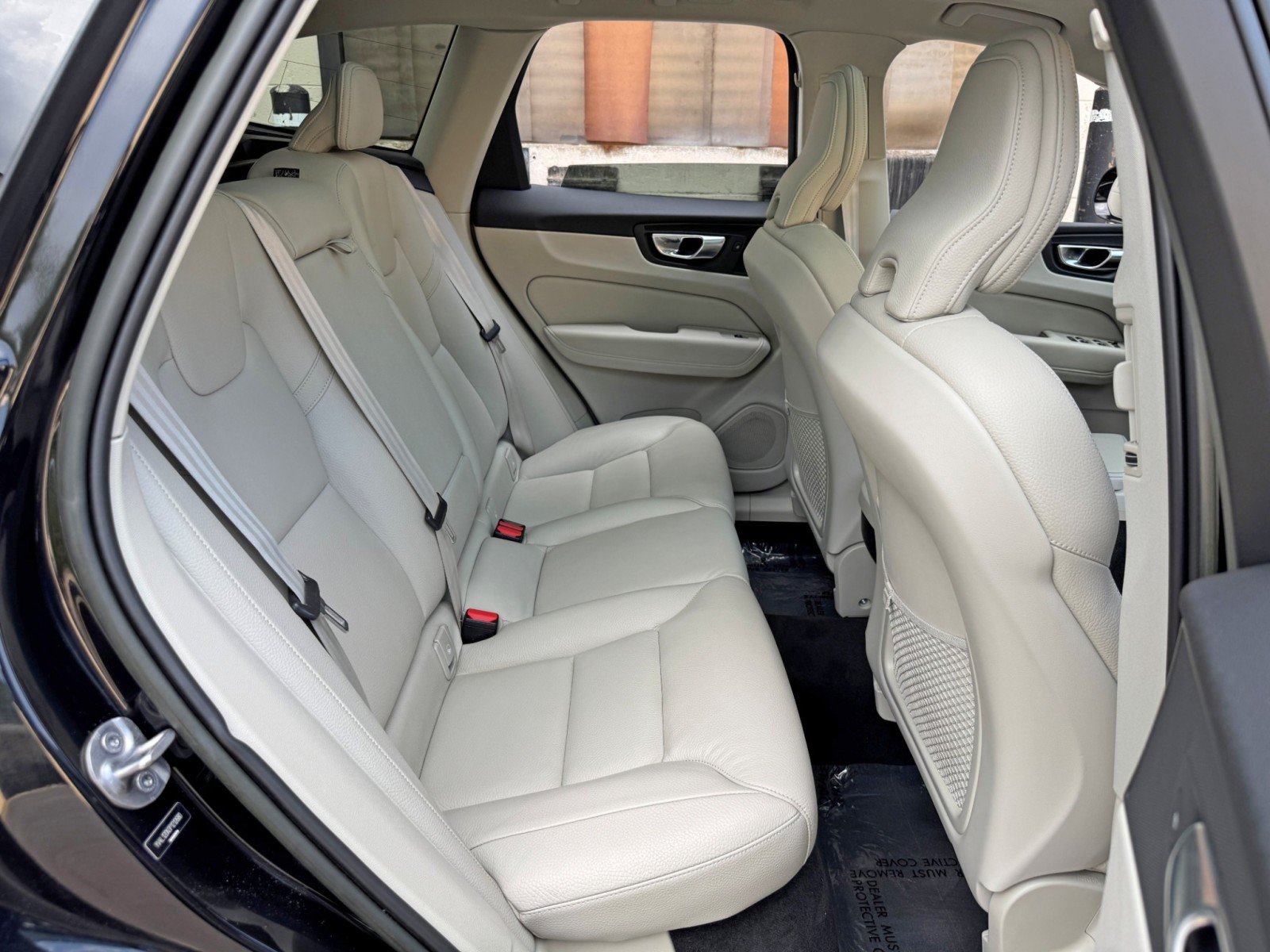 Used 2023 Volvo XC60 B5 Plus w/ Protection Package Premier FWD image 42