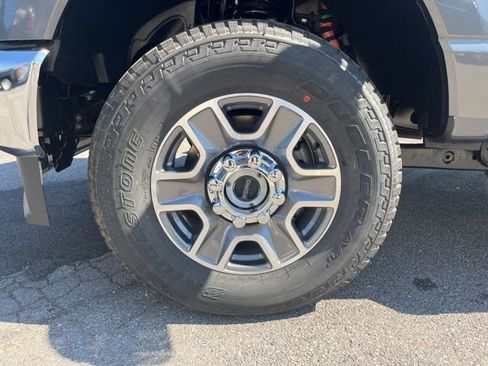 New 2026 Ford F350 Lariat w/ FX4 Off-Road Package image 13