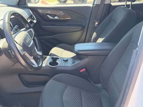 Used 2020 GMC Terrain SLE w/ Driver Convenience Package image 16