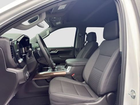 Used 2024 Chevrolet Silverado 1500 RST RWD image 9