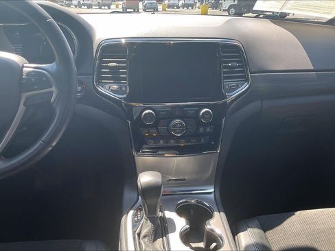 Used 2021 Jeep Grand Cherokee Laredo X AWD/4WD image 6