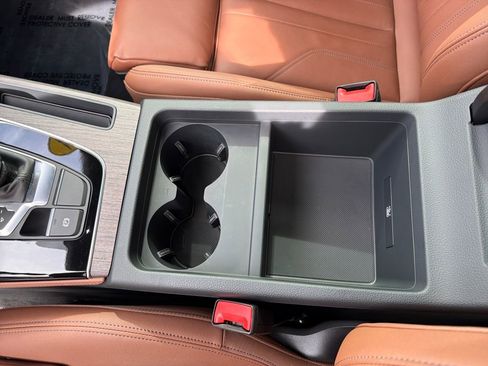 Used 2024 Audi Q5 e Premium Plus image 25