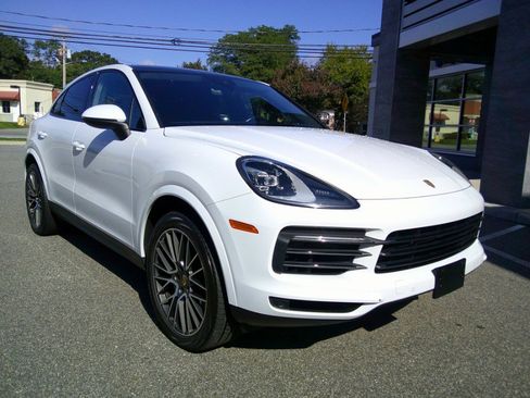 Used 2020 Porsche Cayenne image 5