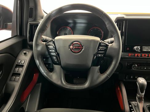 Used 2025 Nissan Frontier Pro-X w/ Pro Convenience Package image 12