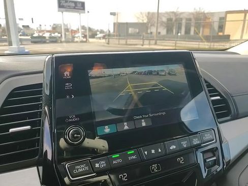 Used 2024 Honda Odyssey EX-L image 21