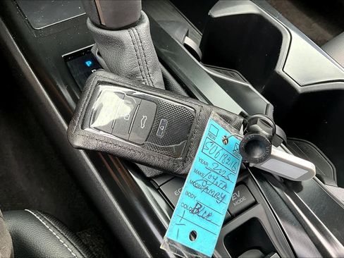 Used 2025 Toyota Camry SE w/ Multimedia Upgrade Package image 13