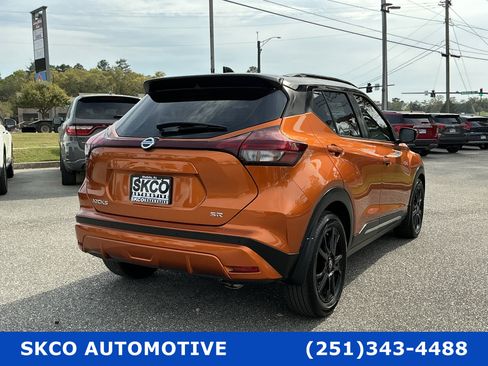 Used 2021 Nissan Kicks SR image 5