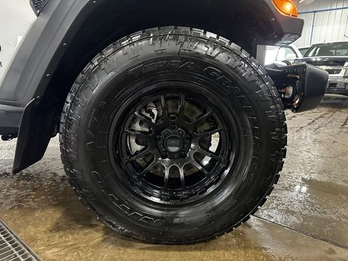 Used 2022 Jeep Wrangler Unlimited Sport image 41