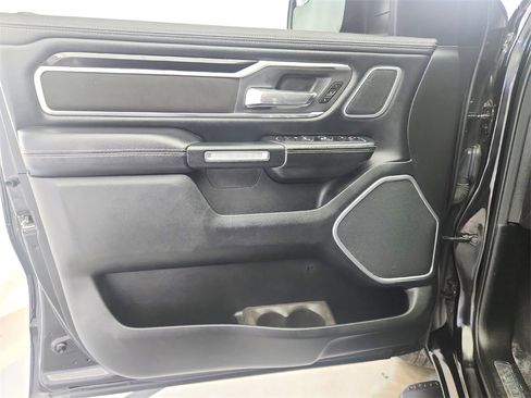 Used 2020 RAM 1500 Laramie w/ Night Edition image 22