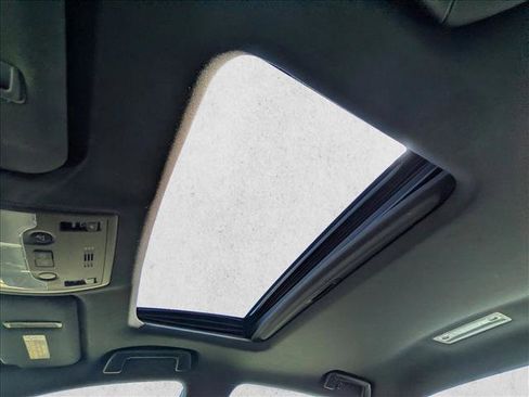 Used 2016 Lexus IS 350 image 16