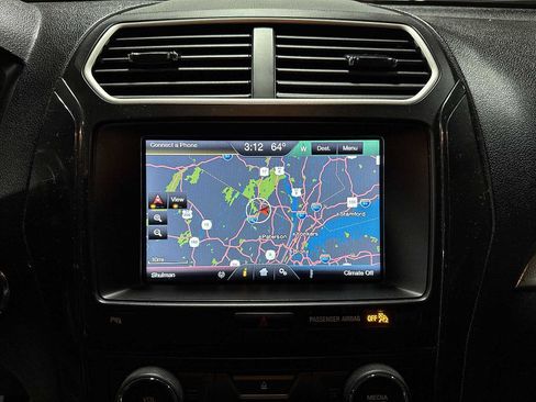 Used 2016 Ford Explorer XLT w/ Equipment Group 202A AWD/4WD image 20