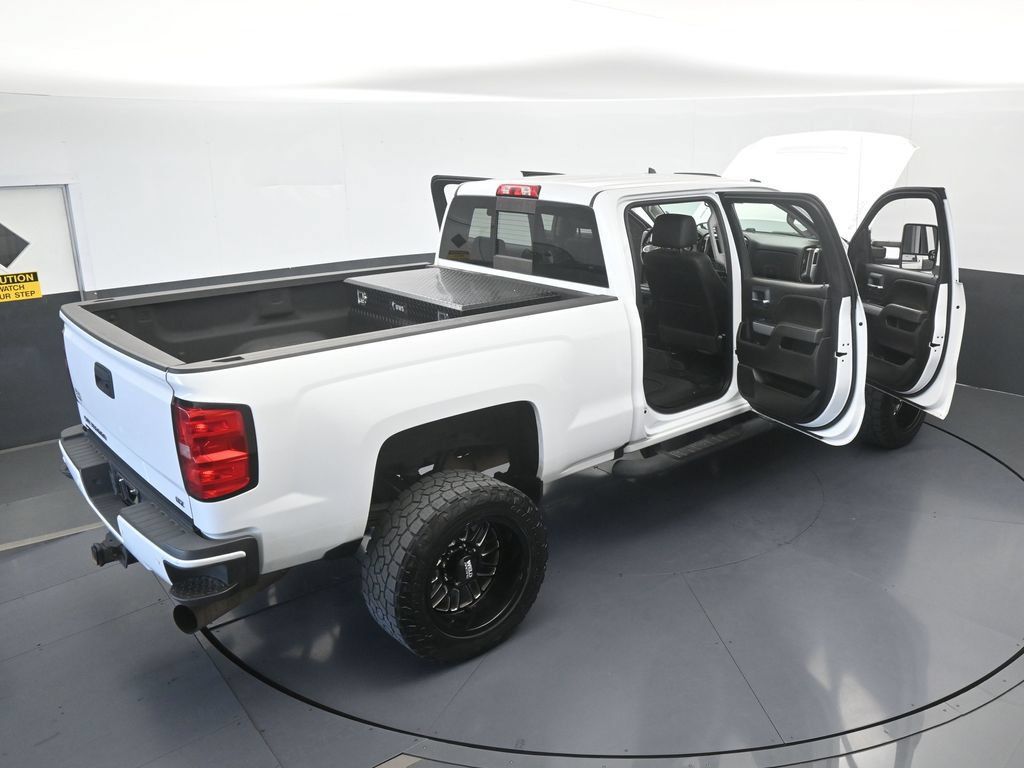 Used 2018 Chevrolet Silverado 2500 LTZ w/ Duramax Plus Package AWD/4WD image 77