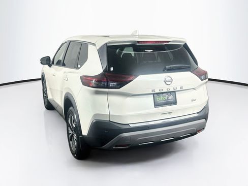 Used 2023 Nissan Rogue SV FWD image 5