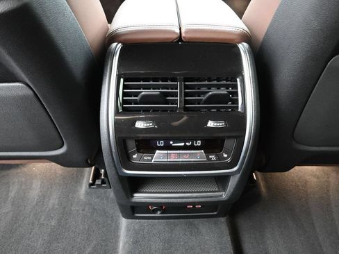 Used 2023 BMW X7 M60i w/ Executive Package AWD/4WD image 17