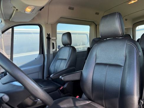 Used 2019 Ford Transit 350 XLT image 11
