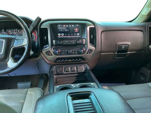 Used 2016 GMC Sierra 2500 Denali w/ Duramax Plus Package AWD/4WD image 11