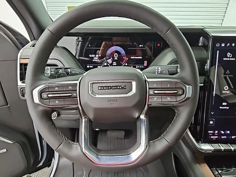 New 2026 GMC Yukon Denali w/ Sun & Power Step Package image 23