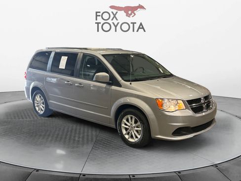 Used 2015 Dodge Grand Caravan SXT w/ UConnect Hands-Free Group image 8
