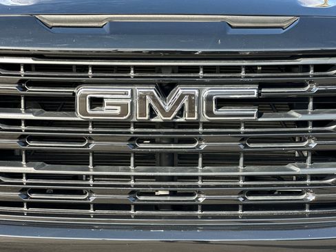 Used 2023 GMC Sierra 1500 Elevation w/ LPO, Elevation Black Package image 46