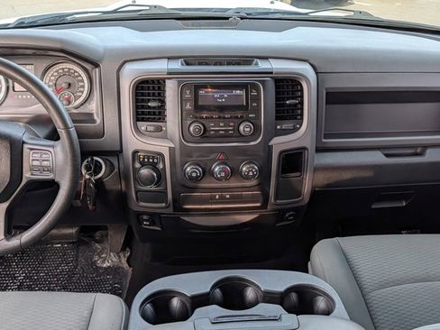 Used 2019 RAM 1500 Express image 20