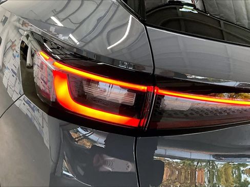 New 2026 Volkswagen ID.4 Pro image 24