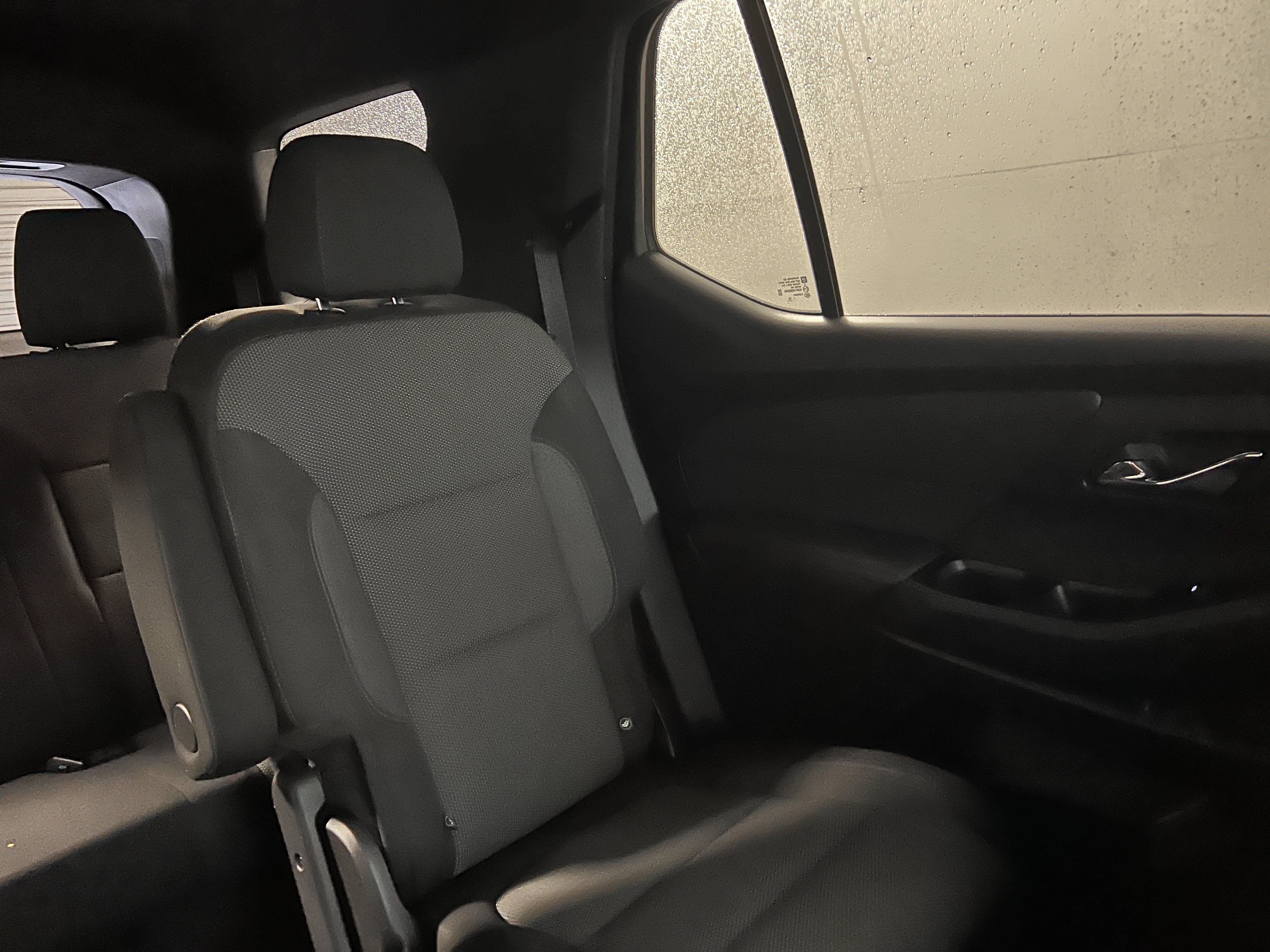 Used 2023 Chevrolet Traverse LT FWD image 15
