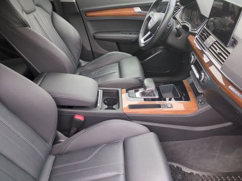 Used 2025 Audi Q8 Premium Plus AWD/4WD image 23