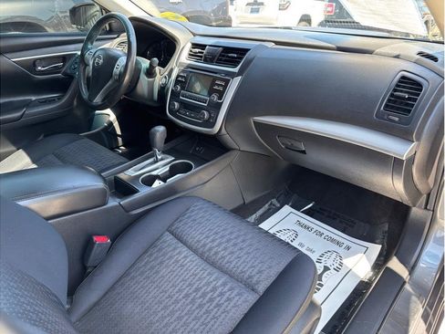Used 2016 Nissan Altima 2.5 SV w/ Convenience Package FWD image 34