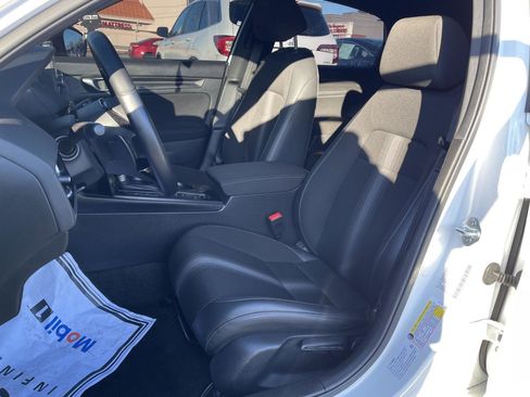 Used 2024 Honda Civic Sport image 13