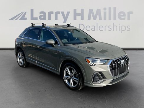 Used 2021 Audi Q3 2.0T Premium Plus w/ Premium Plus Package AWD/4WD image 7