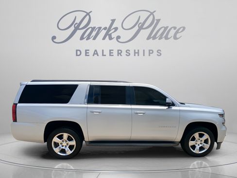 Used 2015 Chevrolet Suburban LT w/ Max Trailering Package RWD image 7